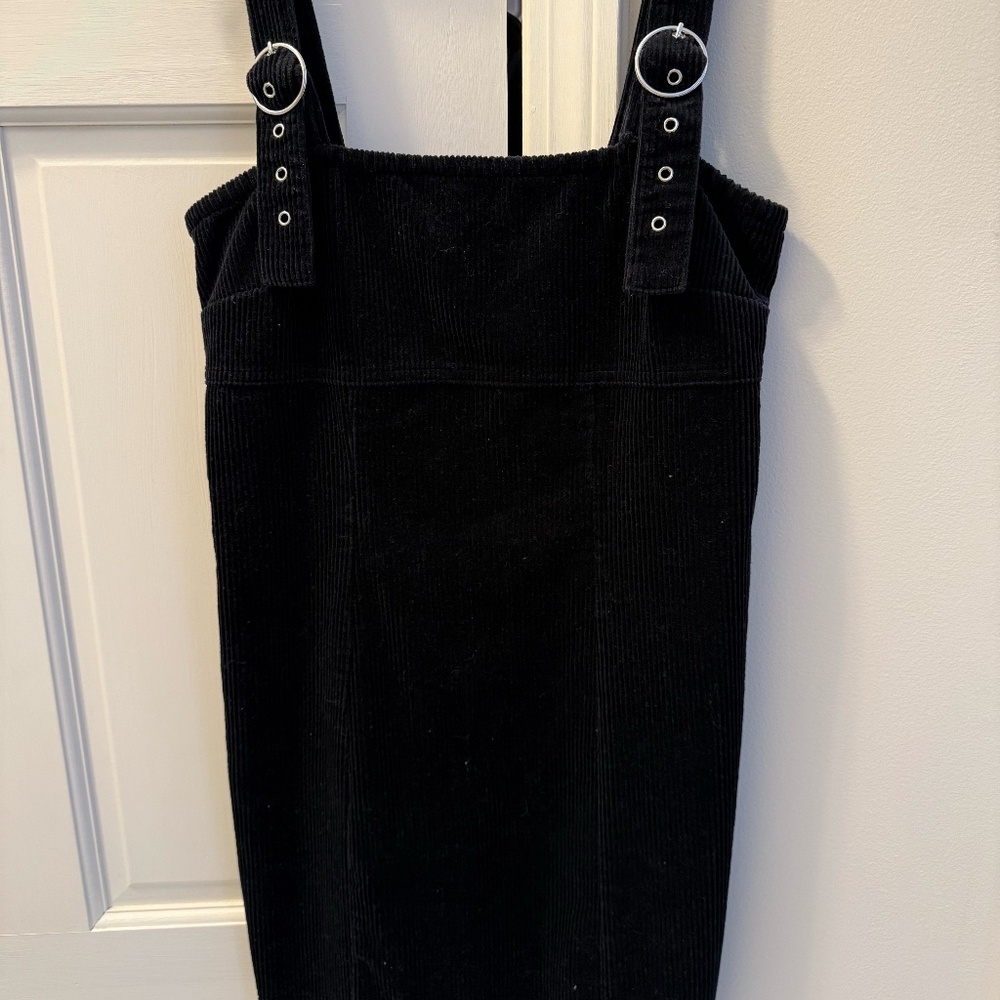 Forever 21 Black Corduroy Jumper Size M